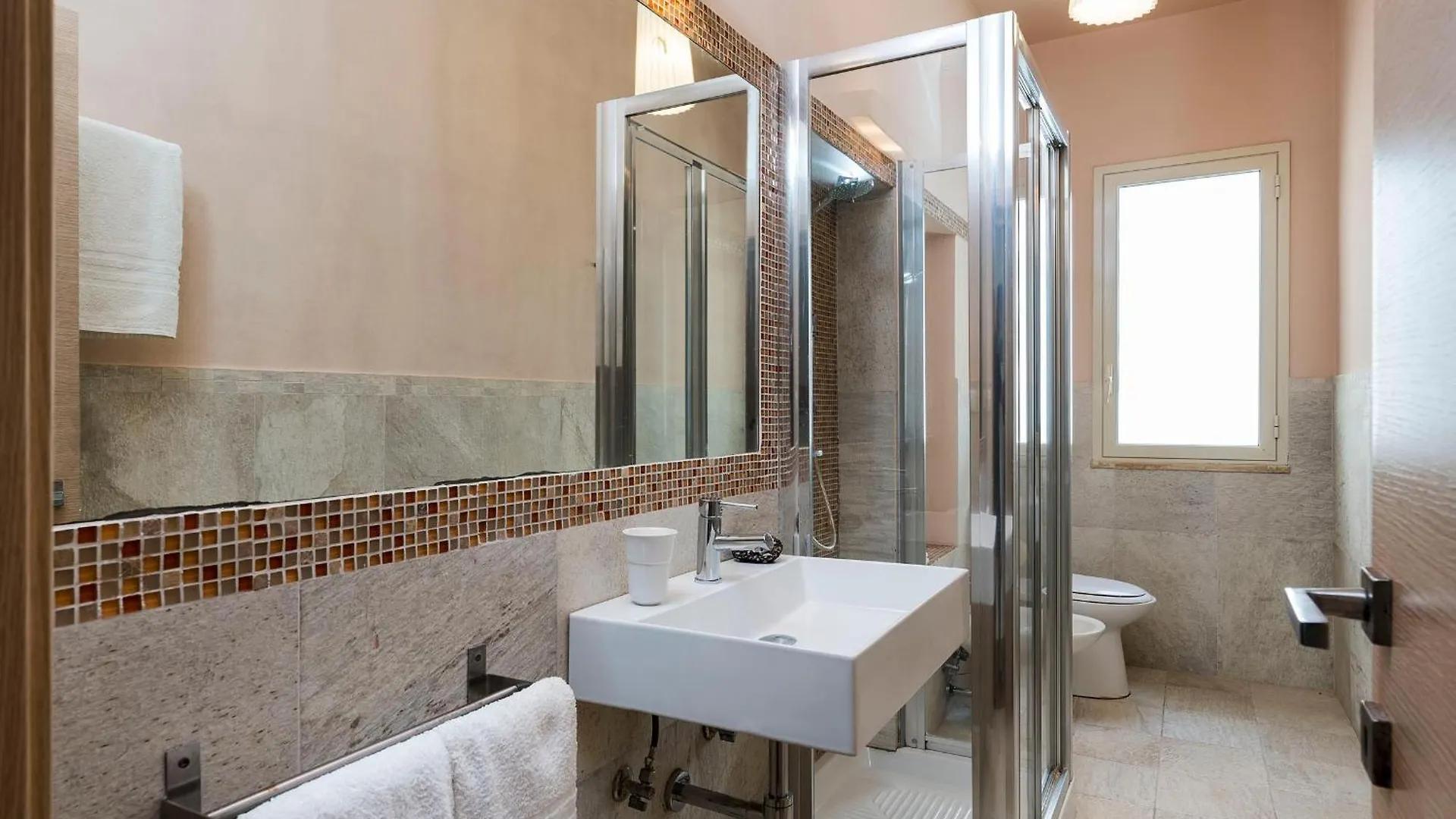 Brezza Marina Villa Calabernardo 0*,