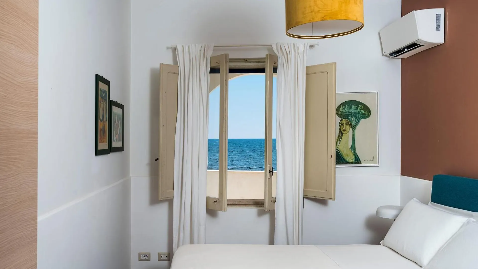 Brezza Marina Villa Calabernardo